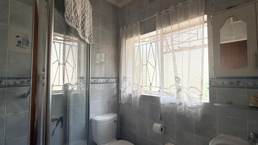 3 Bedroom Property for Sale in Parkville Mpumalanga