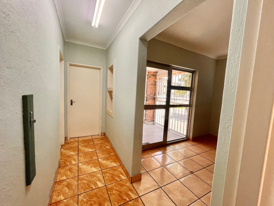 To Let commercial Property for Rent in Sonheuwel Mpumalanga