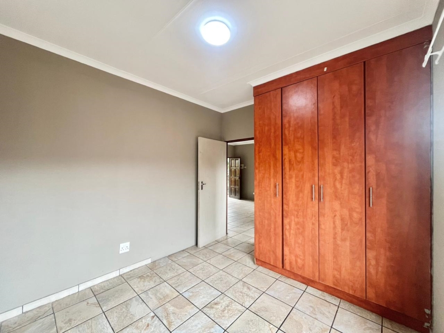2 Bedroom Property for Sale in Sonheuwel Mpumalanga