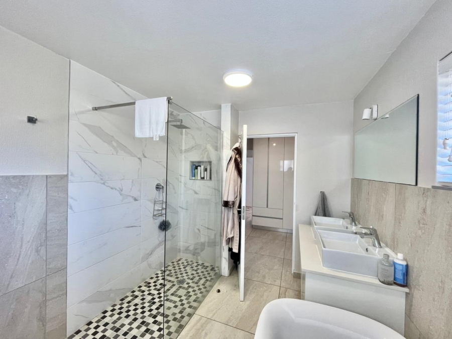 4 Bedroom Property for Sale in The Rest Nature Estate Mpumalanga