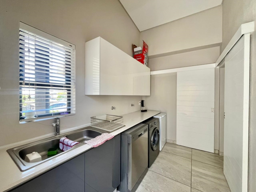 4 Bedroom Property for Sale in The Rest Nature Estate Mpumalanga