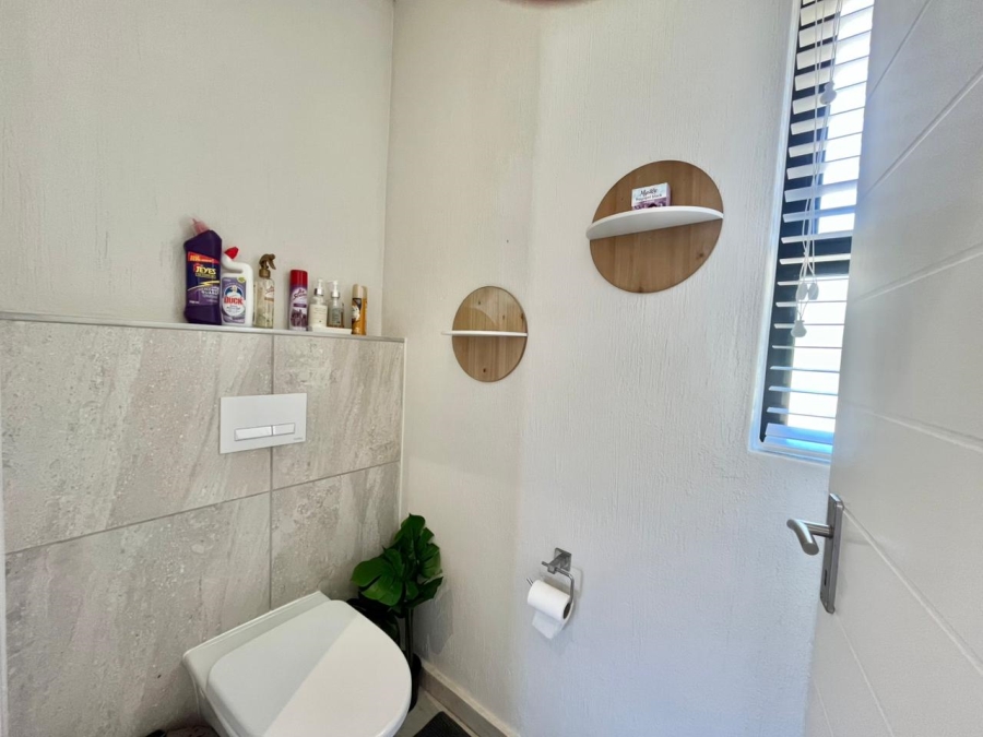 4 Bedroom Property for Sale in The Rest Nature Estate Mpumalanga