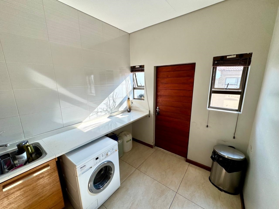 5 Bedroom Property for Sale in Noordrand Mpumalanga