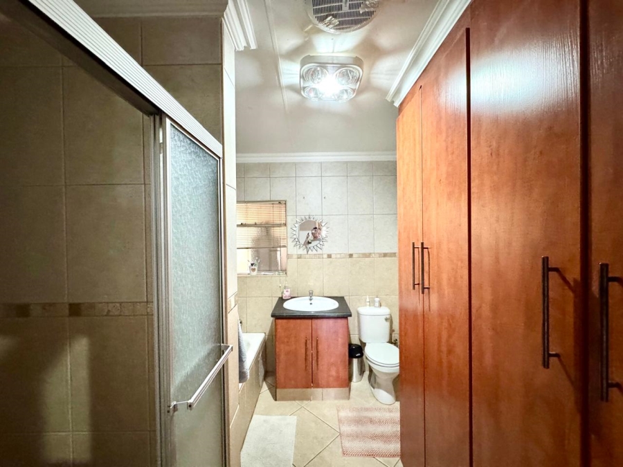 4 Bedroom Property for Sale in Sunset Park Mpumalanga