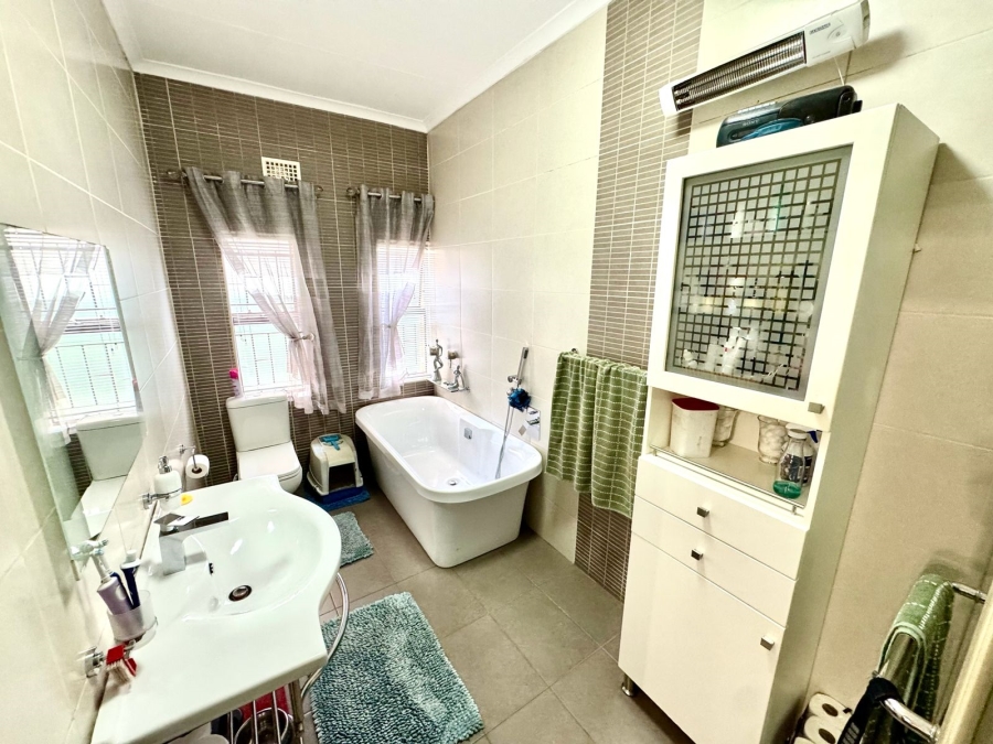 4 Bedroom Property for Sale in Secunda Mpumalanga