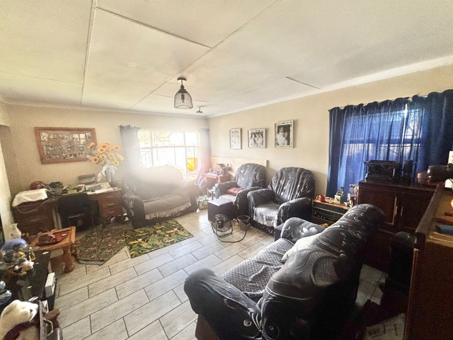 4 Bedroom Property for Sale in Cosmosrand Mpumalanga