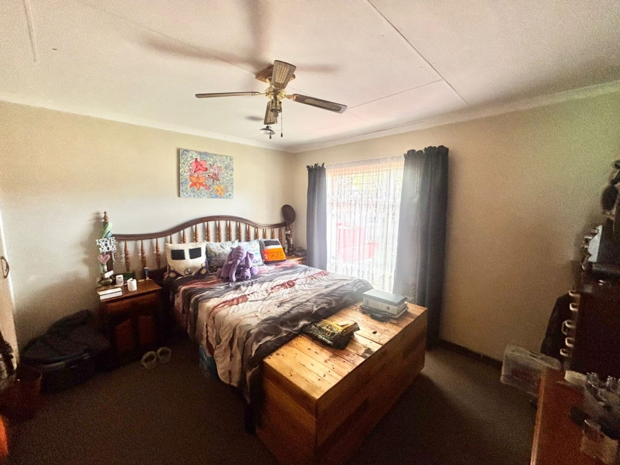 4 Bedroom Property for Sale in Cosmosrand Mpumalanga