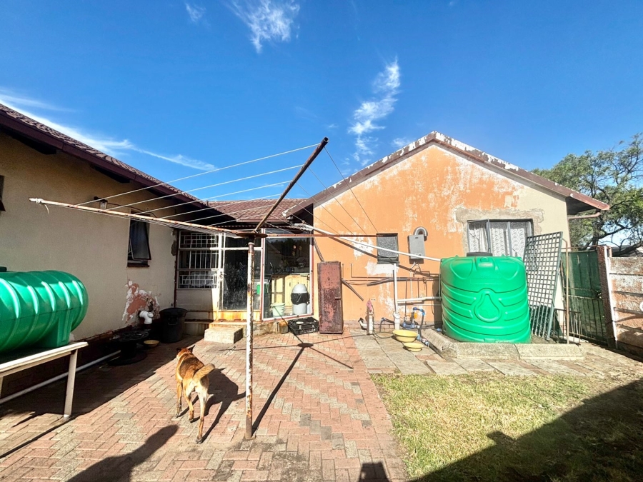 4 Bedroom Property for Sale in Cosmosrand Mpumalanga