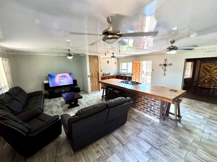 3 Bedroom Property for Sale in Cosmosrand Mpumalanga