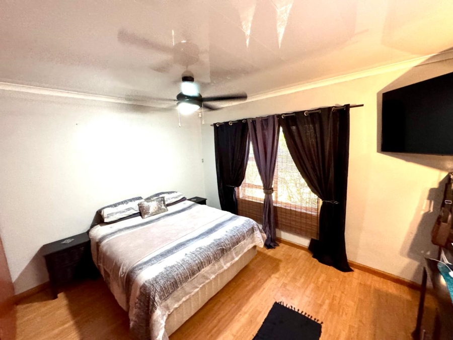 3 Bedroom Property for Sale in Cosmosrand Mpumalanga