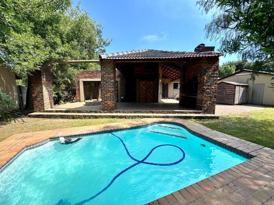 3 Bedroom Property for Sale in Cosmosrand Mpumalanga