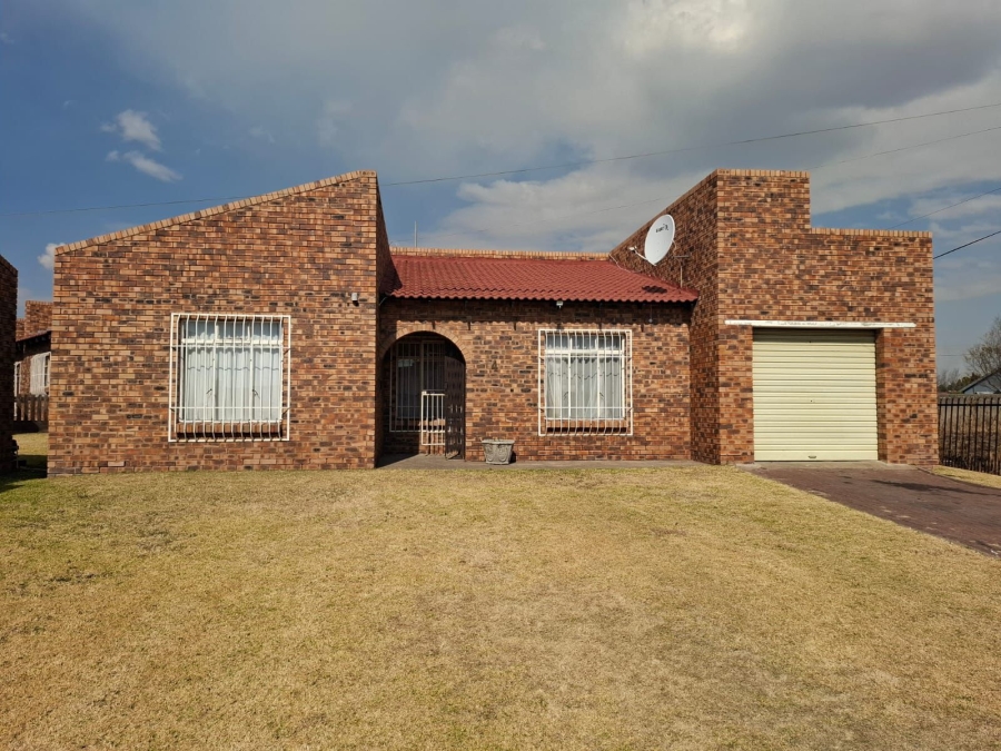 3 Bedroom Property for Sale in Secunda Mpumalanga