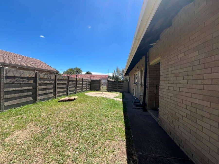 3 Bedroom Property for Sale in Flora Park Mpumalanga