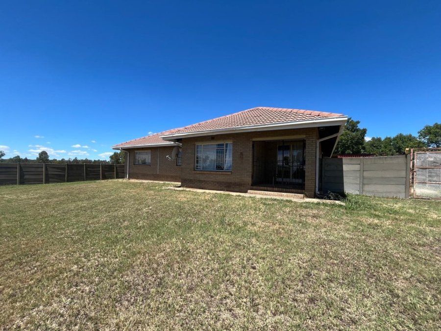 3 Bedroom Property for Sale in Flora Park Mpumalanga