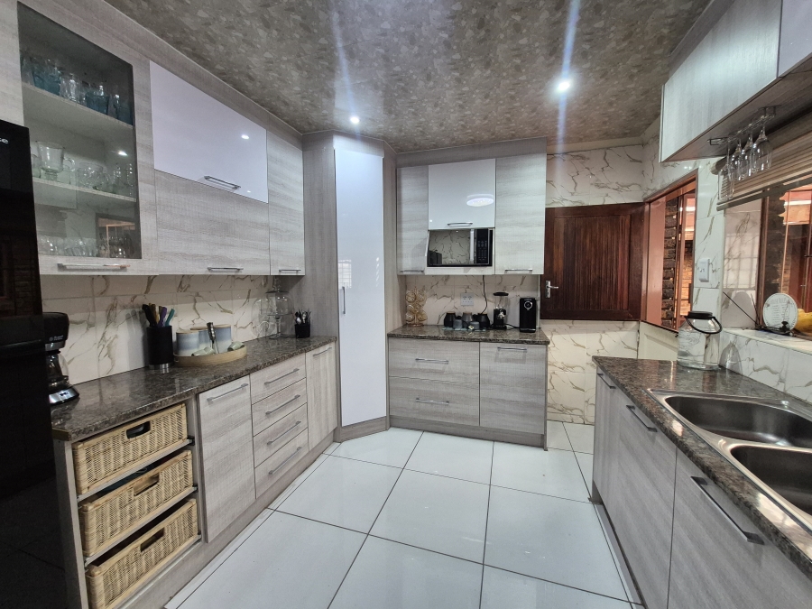 3 Bedroom Property for Sale in Kinross Mpumalanga