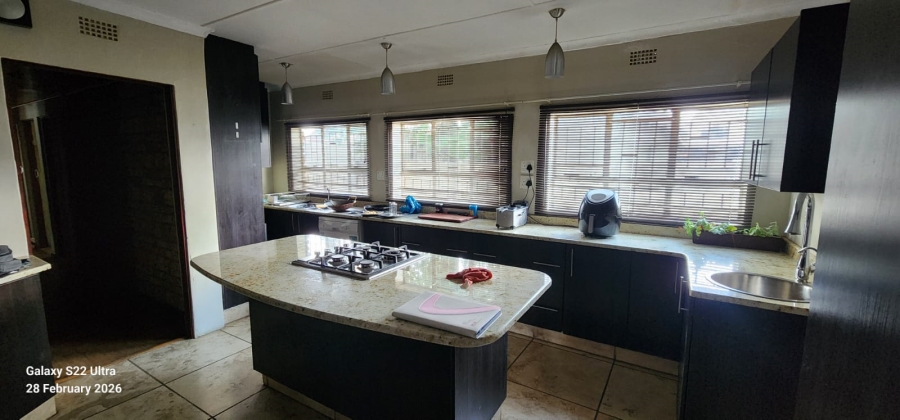 4 Bedroom Property for Sale in Standerton Mpumalanga