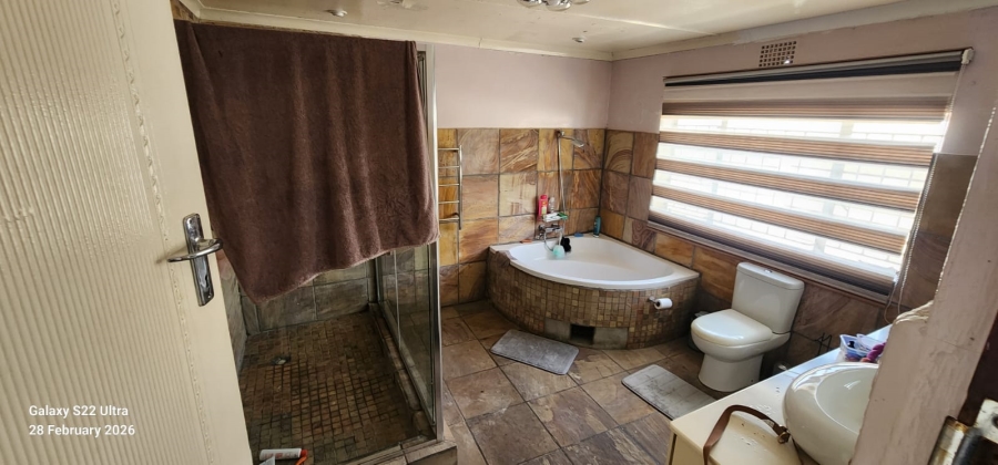 4 Bedroom Property for Sale in Standerton Mpumalanga