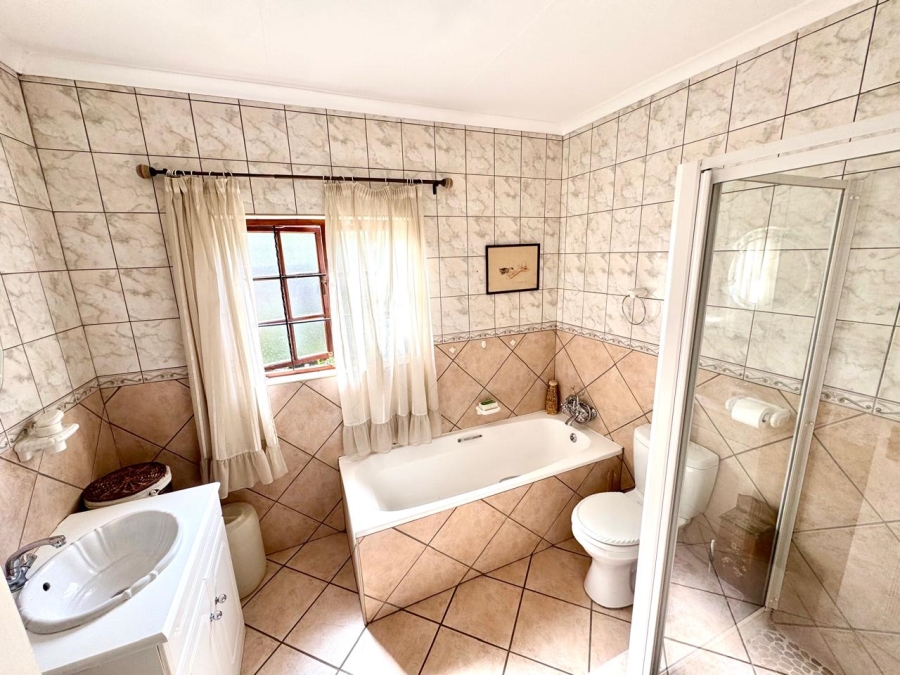 3 Bedroom Property for Sale in Cosmosrand Mpumalanga