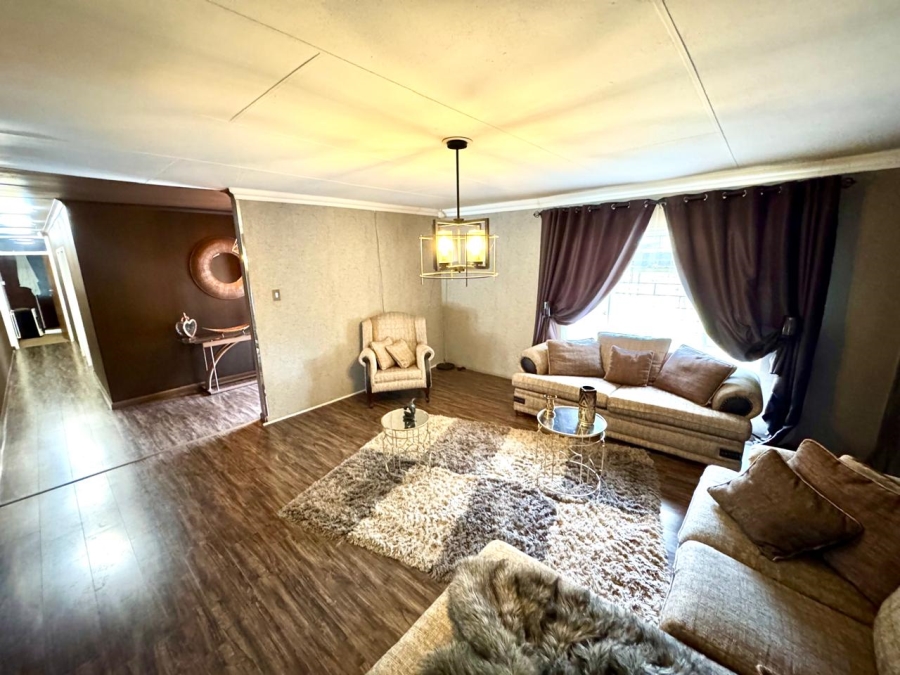 3 Bedroom Property for Sale in Secunda Mpumalanga