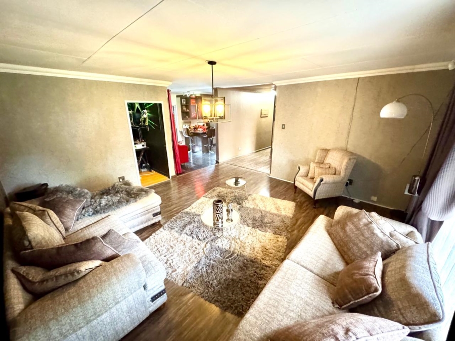 3 Bedroom Property for Sale in Secunda Mpumalanga