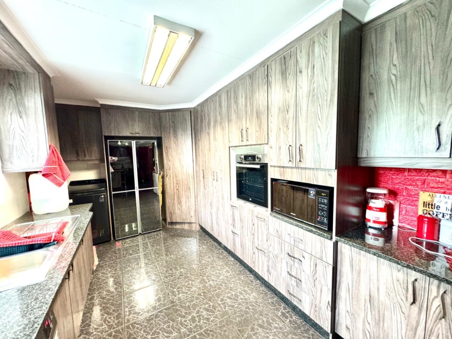 3 Bedroom Property for Sale in Secunda Mpumalanga