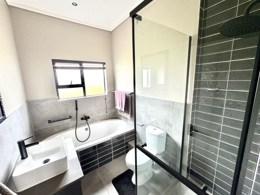 3 Bedroom Property for Sale in Terra Nova Mpumalanga