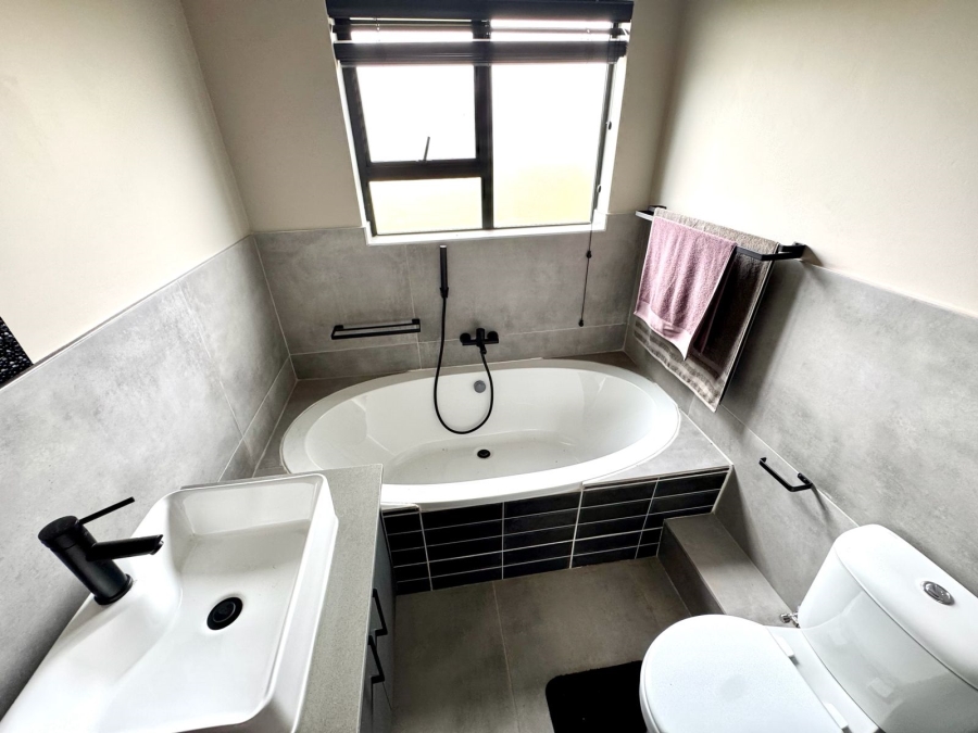 3 Bedroom Property for Sale in Terra Nova Mpumalanga