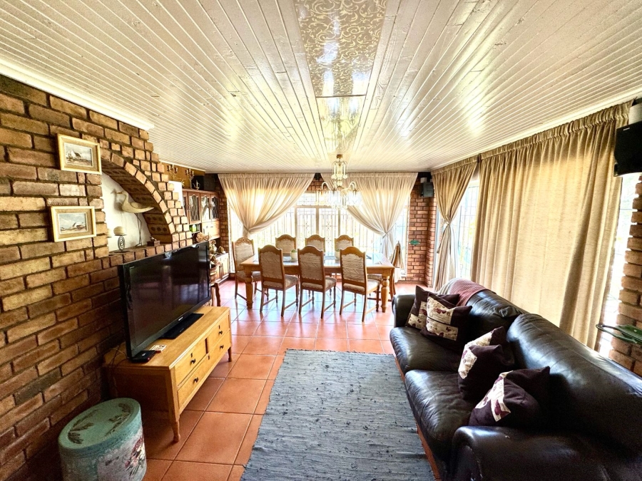 3 Bedroom Property for Sale in Kruinpark Mpumalanga