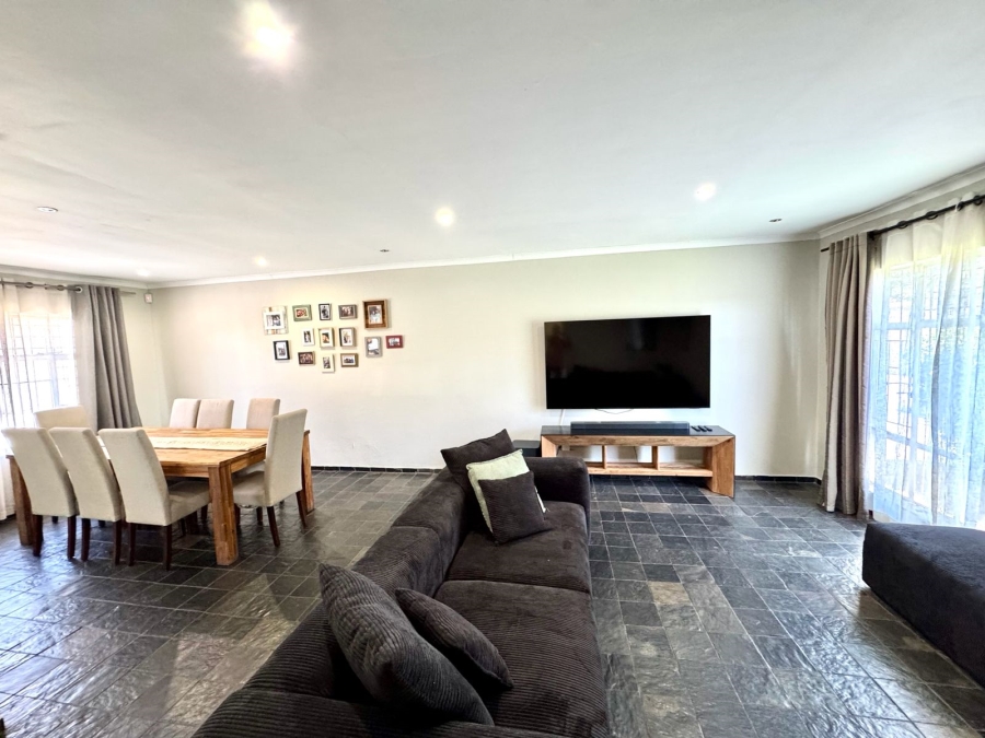 4 Bedroom Property for Sale in Cosmosrand Mpumalanga