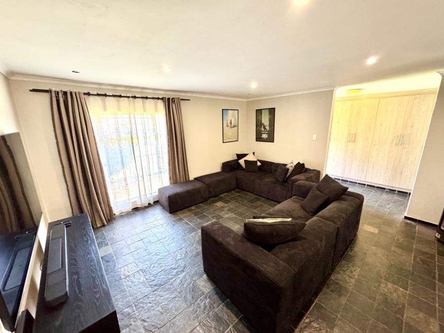 4 Bedroom Property for Sale in Cosmosrand Mpumalanga