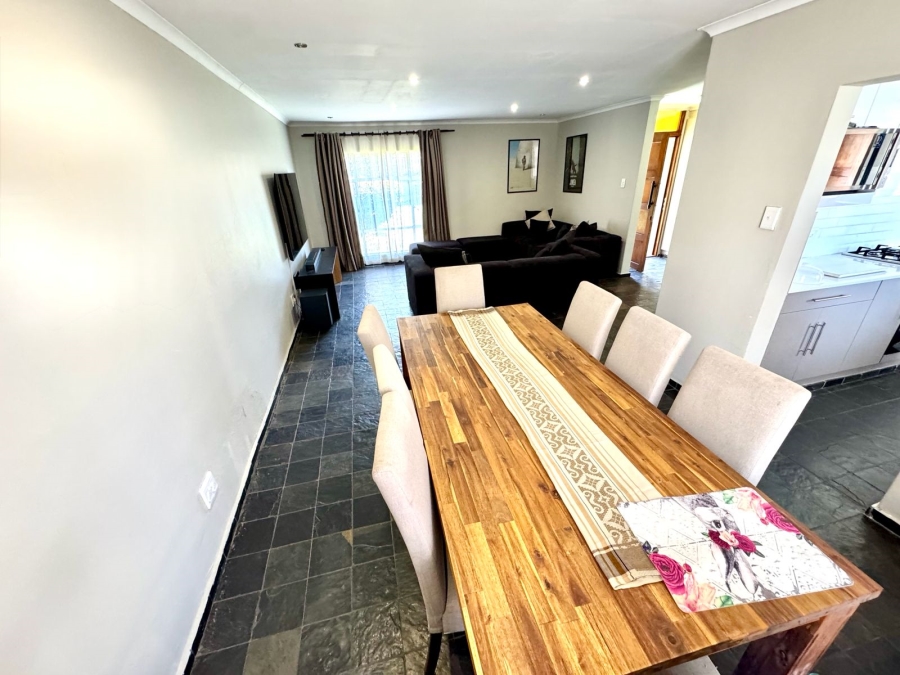 4 Bedroom Property for Sale in Cosmosrand Mpumalanga