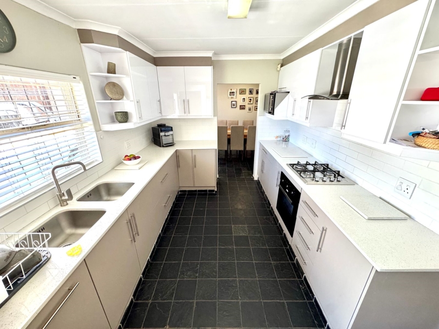 4 Bedroom Property for Sale in Cosmosrand Mpumalanga