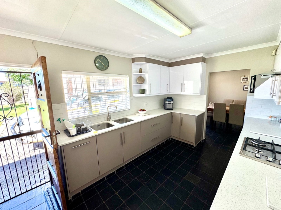 4 Bedroom Property for Sale in Cosmosrand Mpumalanga