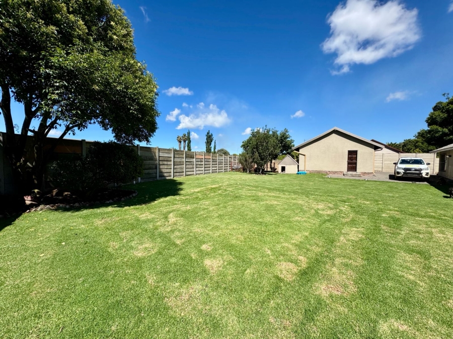 4 Bedroom Property for Sale in Cosmosrand Mpumalanga