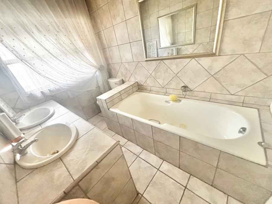 3 Bedroom Property for Sale in Trichardt Mpumalanga