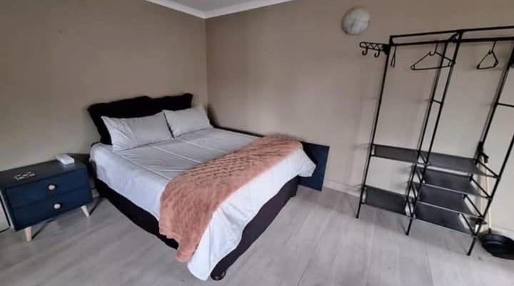 6 Bedroom Property for Sale in Trichardt Mpumalanga
