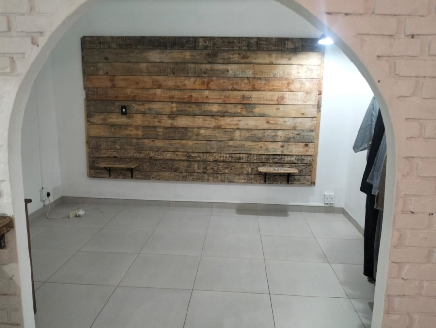 6 Bedroom Property for Sale in Trichardt Mpumalanga