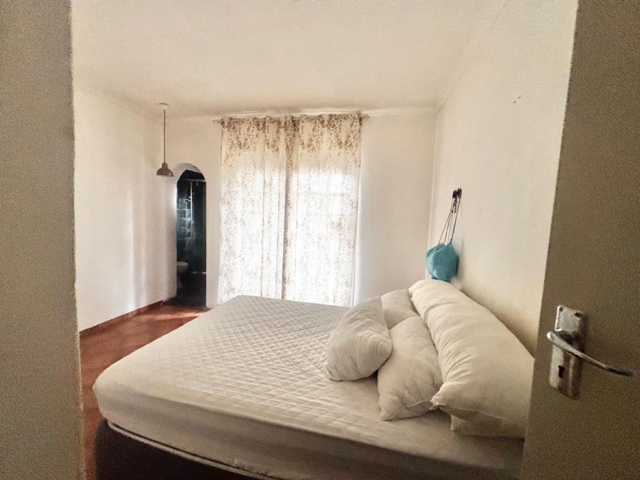 6 Bedroom Property for Sale in Trichardt Mpumalanga