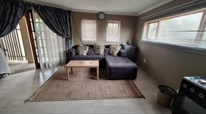 6 Bedroom Property for Sale in Trichardt Mpumalanga