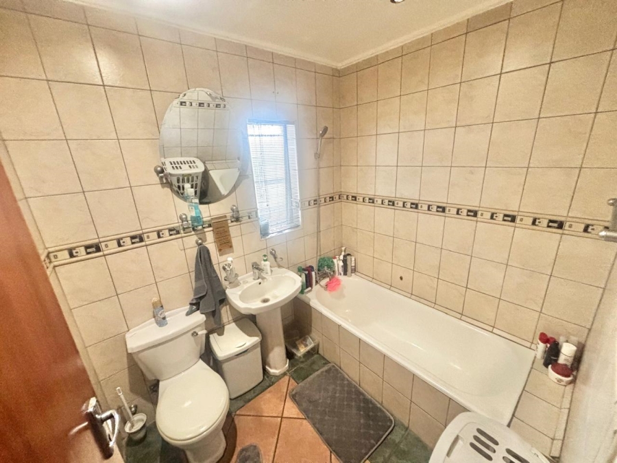 4 Bedroom Property for Sale in Kruinpark Mpumalanga