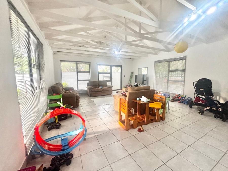 4 Bedroom Property for Sale in Kruinpark Mpumalanga