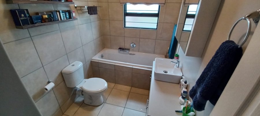 2 Bedroom Property for Sale in Terra Nova Mpumalanga