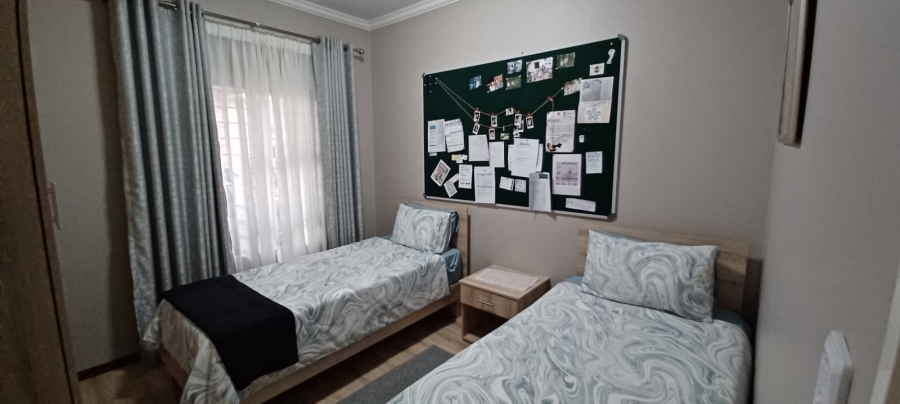 2 Bedroom Property for Sale in Terra Nova Mpumalanga