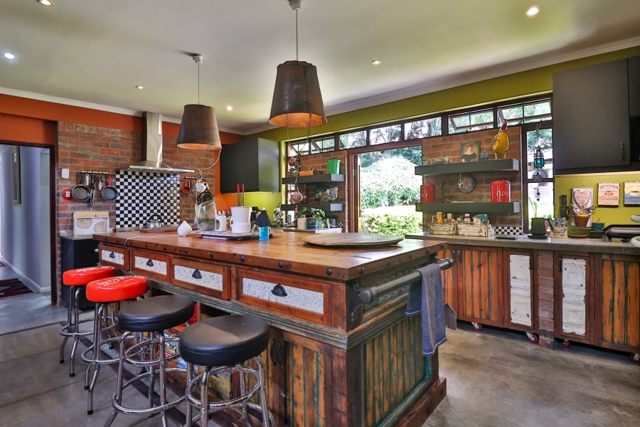 5 Bedroom Property for Sale in West Acres Mpumalanga