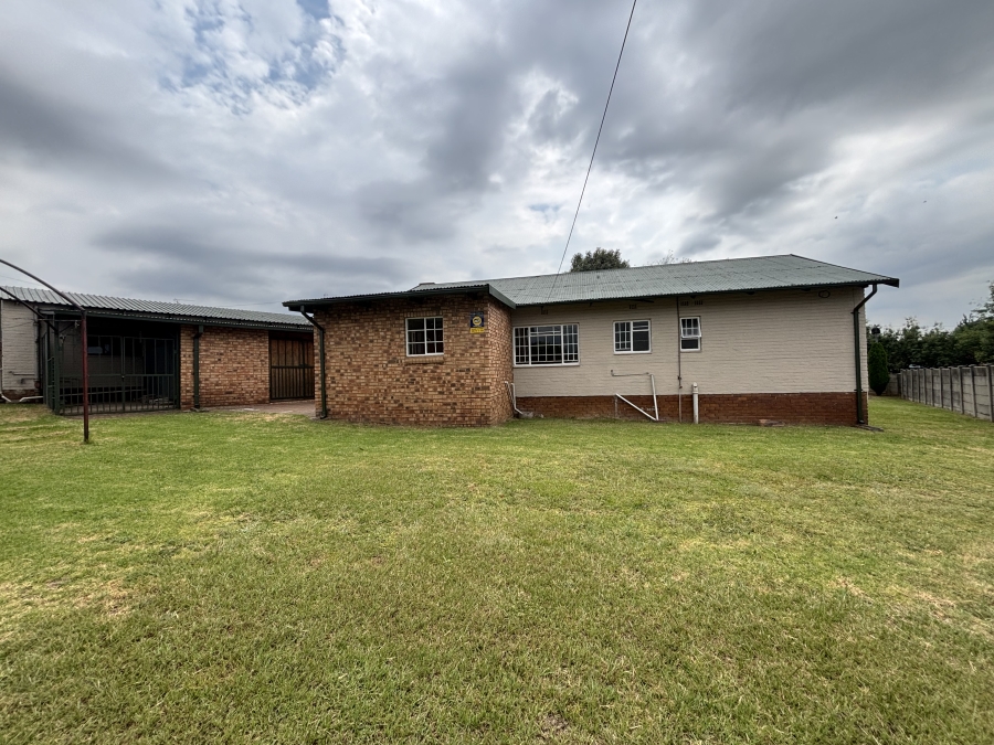 3 Bedroom Property for Sale in Witbank Ext 16 Mpumalanga
