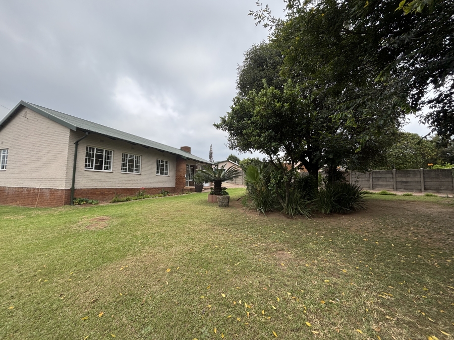 3 Bedroom Property for Sale in Witbank Ext 16 Mpumalanga