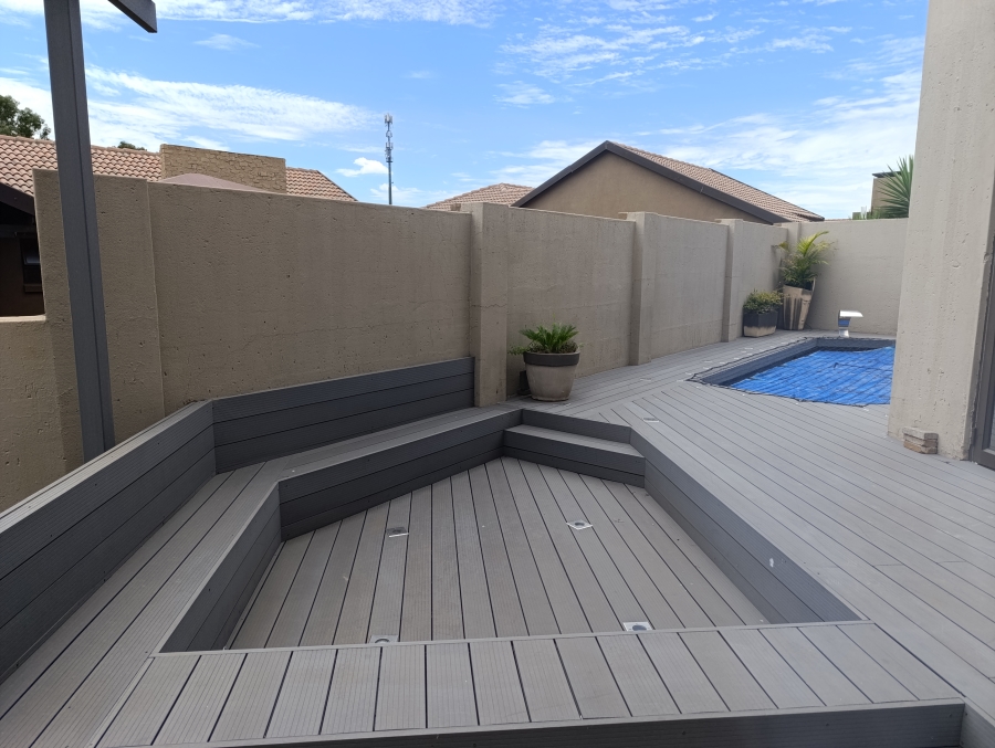 4 Bedroom Property for Sale in Ben Fleur Mpumalanga