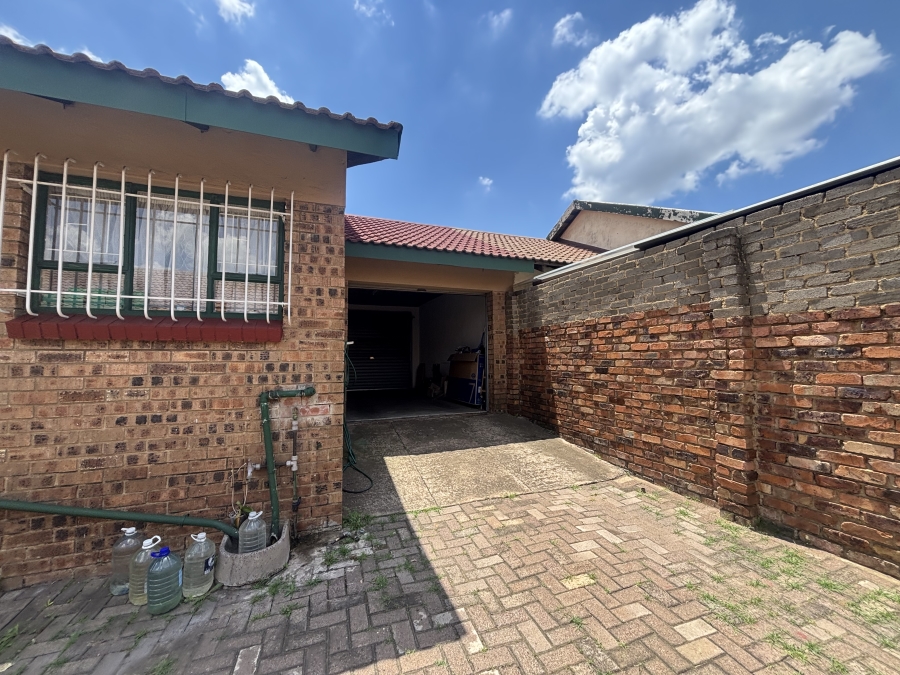 3 Bedroom Property for Sale in Reyno Ridge Mpumalanga