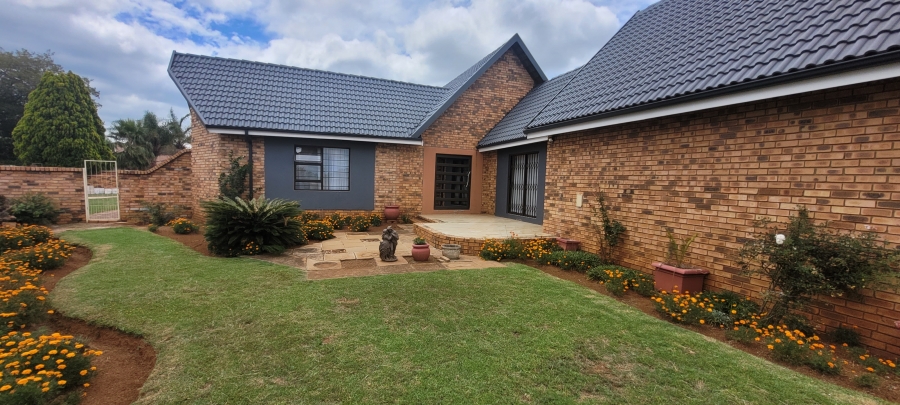 4 Bedroom Property for Sale in Dennesig Mpumalanga