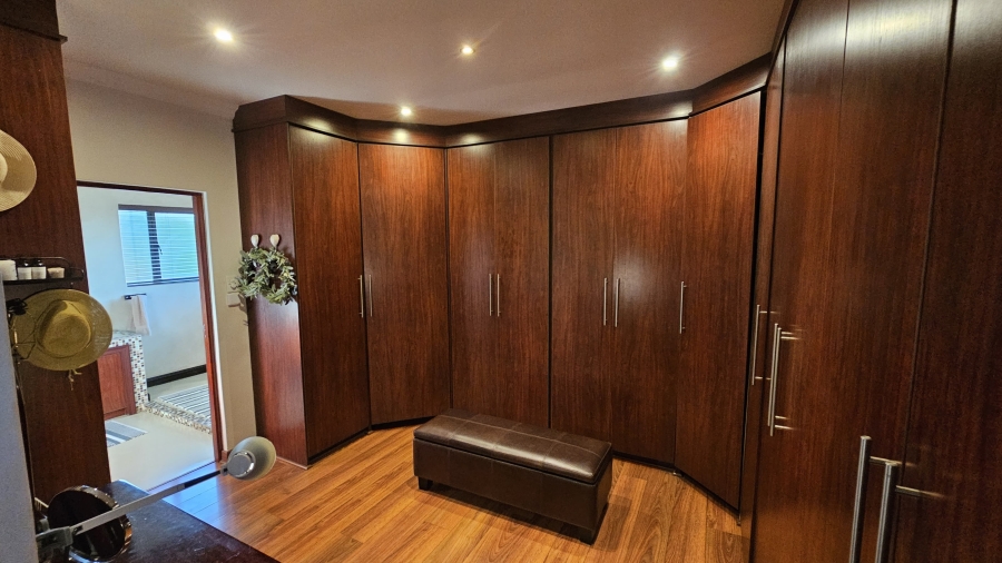 4 Bedroom Property for Sale in Reyno Ridge Mpumalanga